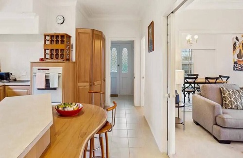 Karaka House | Stunning 4 Bedroom Home in Tranquil Rural Karaka