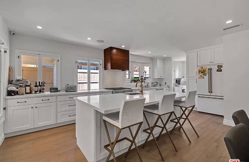 La Brea House | Stunning 4BR w/Pool in West Hollywood - 5 Min Walk to The Grove