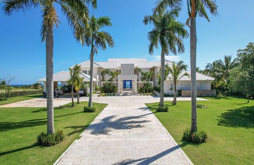 Punta Cana Villa | Stunning 6BR villa with ocean view in Cap Cana