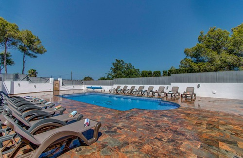 Tarraula Villa | STUNNING 7 BEDROOM MODERN VILLA, PRIVATE POOL, GAMES ROOM, WIFI