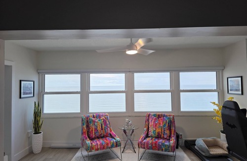 North Redington Beach Condo | Stunning 7th Floor Gulf-Front Corner Condo with Panoramic Views Redington Shores