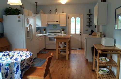 Bay View Cottage | Stunning 8 Bedroom Bay Cottage Where Almost Every Room Has a Bay View
