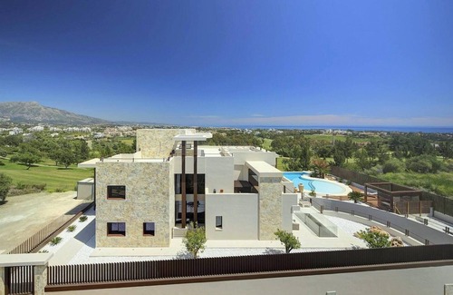 New Golden Mile House | Stunning 9 Bdrms Modern Villa, 360° Views!
