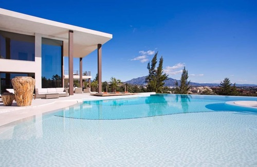New Golden Mile House | Stunning 9 Bdrms Modern Villa, 360° Views!