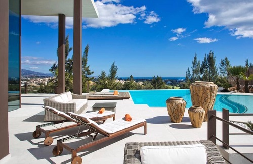 New Golden Mile House | Stunning 9 Bdrms Modern Villa, 360° Views!