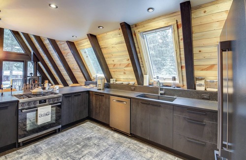 Superior Cottage | Stunning A-frame Cabin, Steps to Clark Fork River