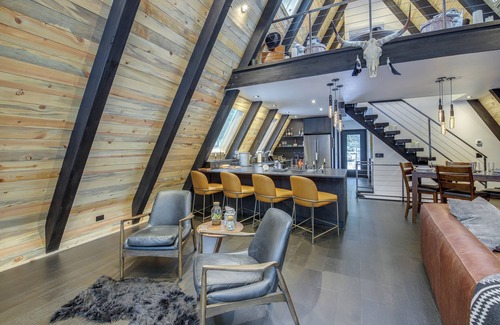Superior Cottage | Stunning A-frame Cabin, Steps to Clark Fork River