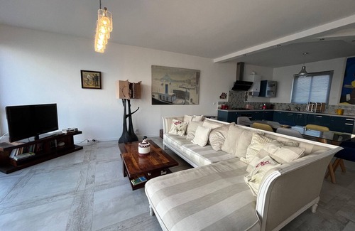 Montpellier Apartment | Stunning air-conditioned duplex, sea view, 2 bedrooms, WIFI in Sète