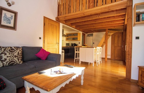 Morillon Ski Chalet | Stunning Alpine Chalet Perfect for Groups – Sleeps Up to 20