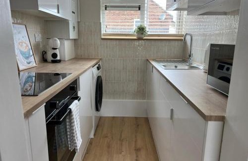 Stansted Apartment | Stunning and Peaceful 2 bed Flat 10 mins from Stansted Airport