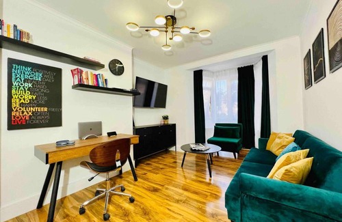 Bromley South Apartment | Stunning and Luxurious 1-bed Apartment in London