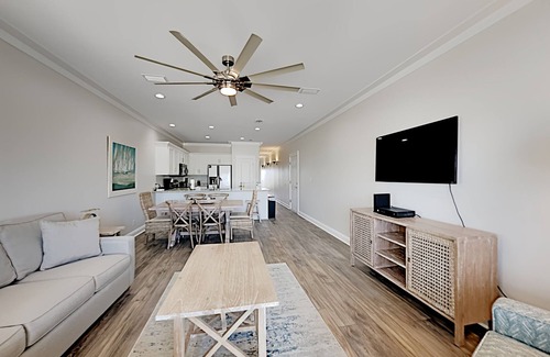 Gulf Shores House | Stunning and Spacious Beach Home in Gulf Shores | Private Pool!