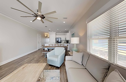 Gulf Shores House | Stunning and Spacious Beach Home in Gulf Shores | Private Pool!