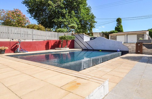 Pont-Saint-Esprit Apartment | Stunning apartment in Pont-St-Esprit