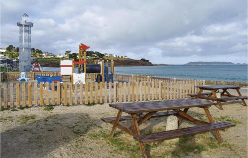 Trevou-Treguignec Apartment | Stunning Apartment In Trevou Treguignec