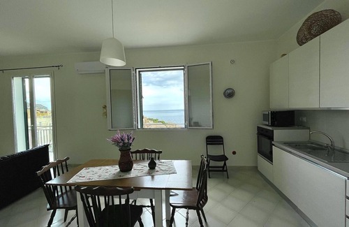 Porticello Apartment | Stunning apartment only 100 meters from the sea and spectacular gulf view.