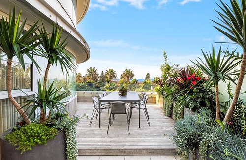 Bondi Beach Apartment | Stunning apartment - 211 with views of Bondi Beach