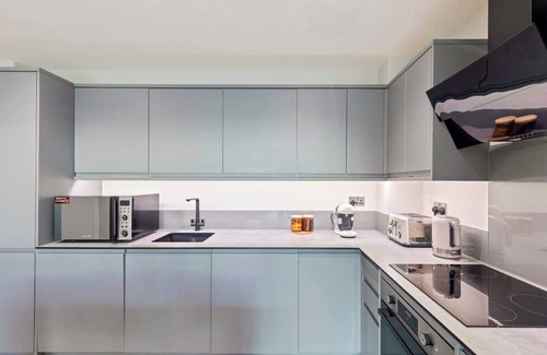 Leicester Apartment | Stunning Apartment City Centre Free Parking Self-Check-In Fast WiFi
