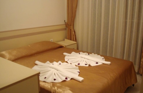 Hisaronu Apartment | Stunning Apartment, Hisaronu just off the strip - Permit Number 48-6523