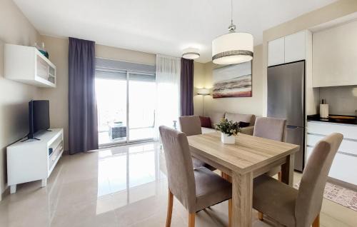 Cabanes Apartment | Stunning Apartment In Cabanes