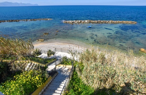 Trappeto Apartment | Stunning apartment in Trappeto