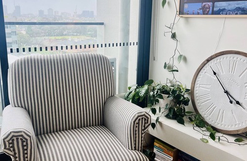 South Yarra Apartment | Stunning Bay Views & Central South Yarra Location
