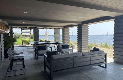 Bellport House | Stunning Bay Views from Newly Renovated Waterfront Home