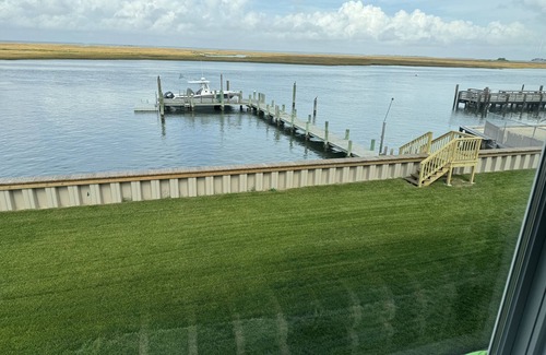 A-Zone House | Stunning Bayfront Property !