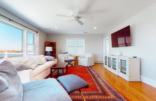 A-Zone House | Stunning Bayfront Property !