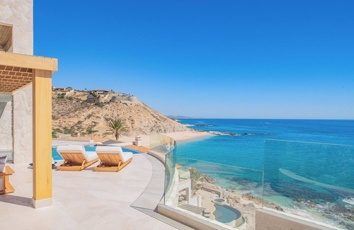 San Jose del Cabo Villa | Stunning Beachfront Villa w/Gourmet Chefs, Butlers, Chauffeur, Yacht, Gym and m