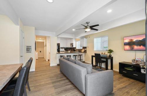 South Mission Beach House | Stunning Beach Delight with Hot Tub, Fire Pit, Parking & Walk to Beach!