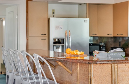 South Mission Beach House | Stunning Beach Home | AC, Garage, Patio, BBQ