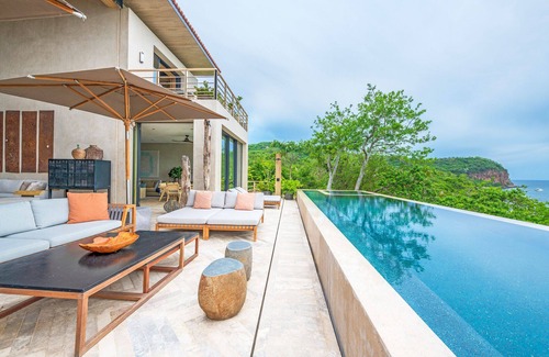 Puerto Vallarta Villa | STUNNING BEACHFRONT VILLA WITH AMAZING VIEWS TO THE SEA!n