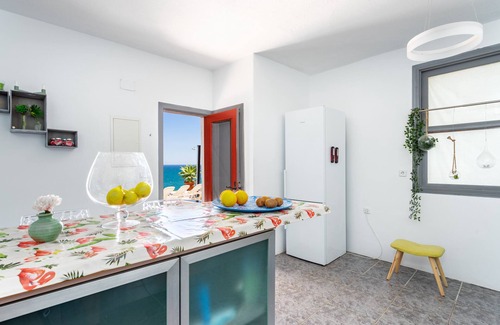 Fuengirola Villa | Stunning beachclose villa Fuengirola beach by Costarentals - Ref 03