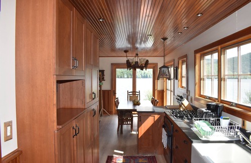 Blue Mountain Lake House | Stunning Blue Mountain Lake - Waterfront Property!