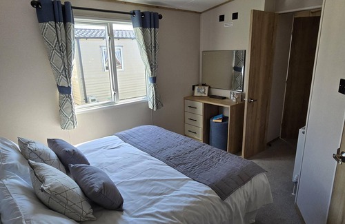 Whitstable Cabin | Stunning brand new 2024 Sunset Lodge, Whitstable