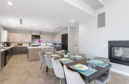 Sunrise Vista Chino House | Stunning Brand New Home Modern Vibe, Pool and Spa
