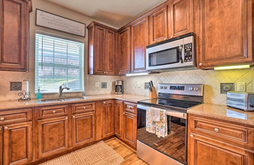 Branson Villa | Stunning Branson Villa w/On-Site Golf Access