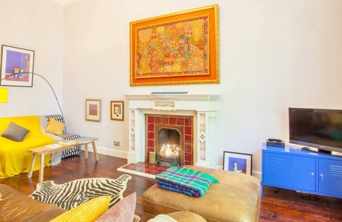 North West Apartment | Stunning, bright property in beautiful West End