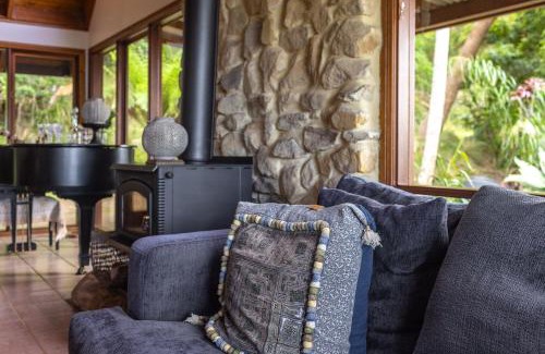 Scarborough House | Stunning Cabin Retreat By The Sea