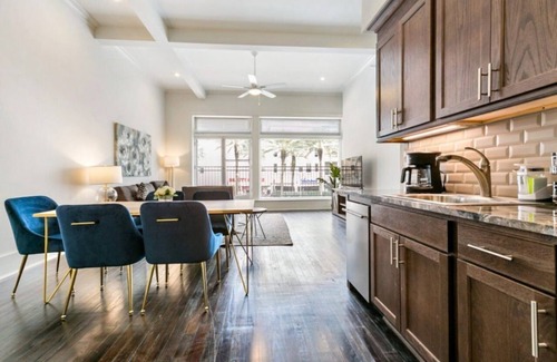 Central Business District Condo | Stunning Canal St Views Steps to Bourbon