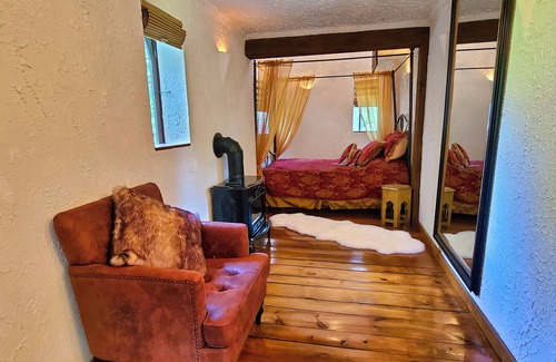 Irasburg Other | Stunning Castle w/ Hot tub, and Game Room