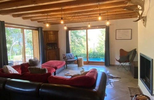 Mont-de-Lans Ski Chalet | Stunning chalet, catering for up to 12 people, ski and bike access.