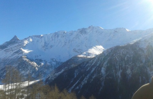 Nancroit Ski Chalet | Stunning Chalet in Alpine village with 5 bedrooms/5 bathrooms