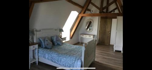 Leguillac-de-l'Auche Villa | Stunning Chateau on the river bank in Saint Astier