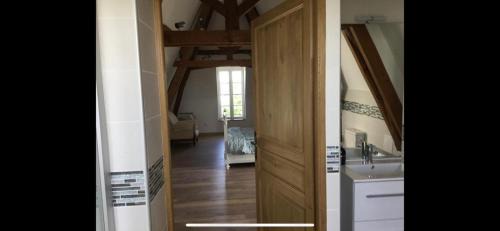 Leguillac-de-l'Auche Villa | Stunning Chateau on the river bank in Saint Astier