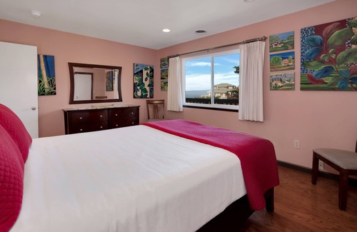 La Selva Beach Cottage | Stunning Coastal Cottage w/Panoramic Views of Monterey Bay! 6 Miles from Town