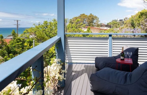 Wombarra House | Stunning Coastal Home Views 1 Hour From Sydney