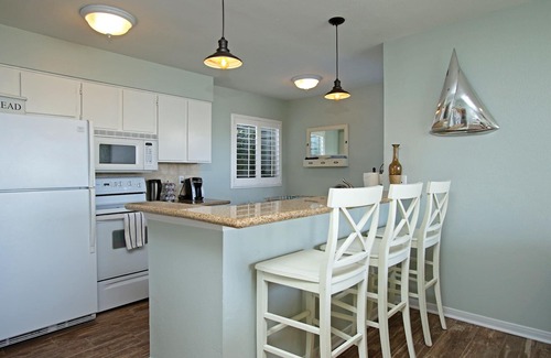 Walden on Lake Conroe Condo | Stunning Corner on Waterfront Condo Lake Conroe!