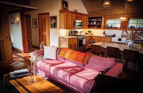 Shohola House | Stunning Country House in the Barryville Hills overlooking the Delaware River